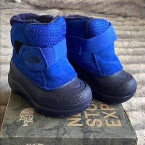 Little kid North face snow boots